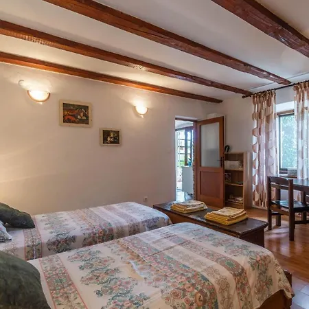 Two-bedroom Holiday In * Sisan